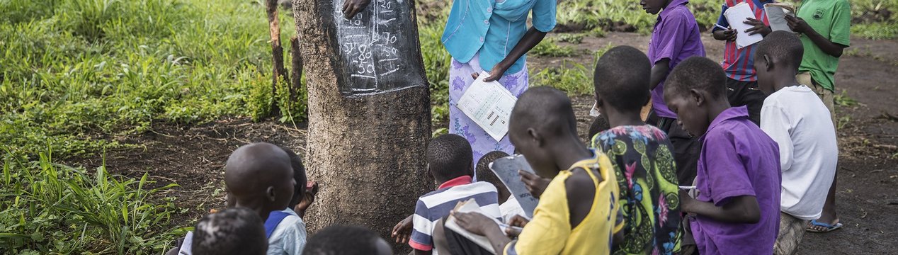 Schule im Freien im Südsudan